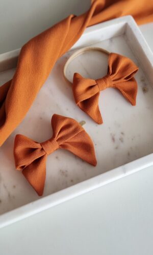 Custom made flower girl hair bow blak bridesmaids evolution new zealand